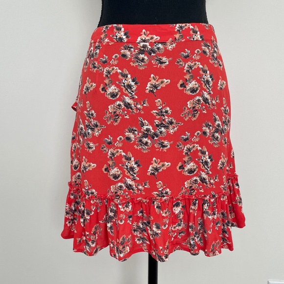 Topshop Mini Skirt with ruffle, coral with floral print, 10, NWOT - Picture 6 of 8